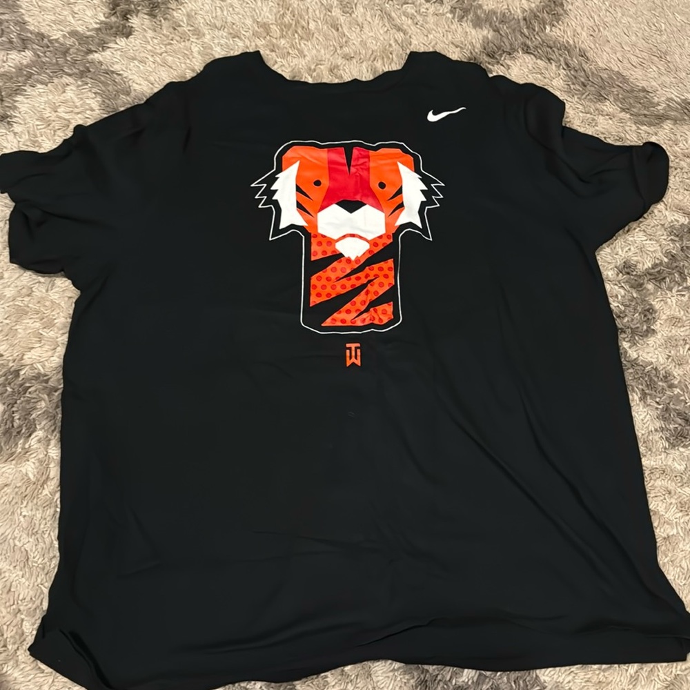 Tiger Wooda T shirt